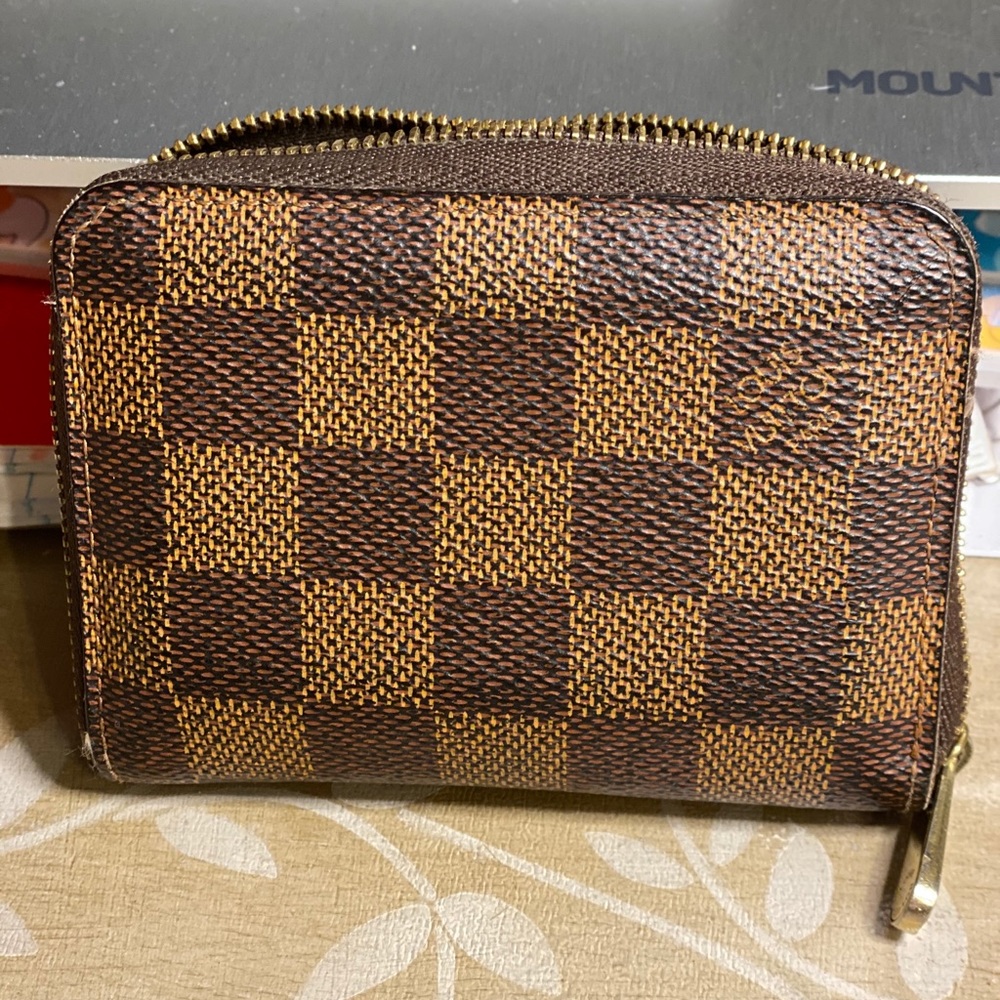 Louis Vuitton Zippy Coin Wallet